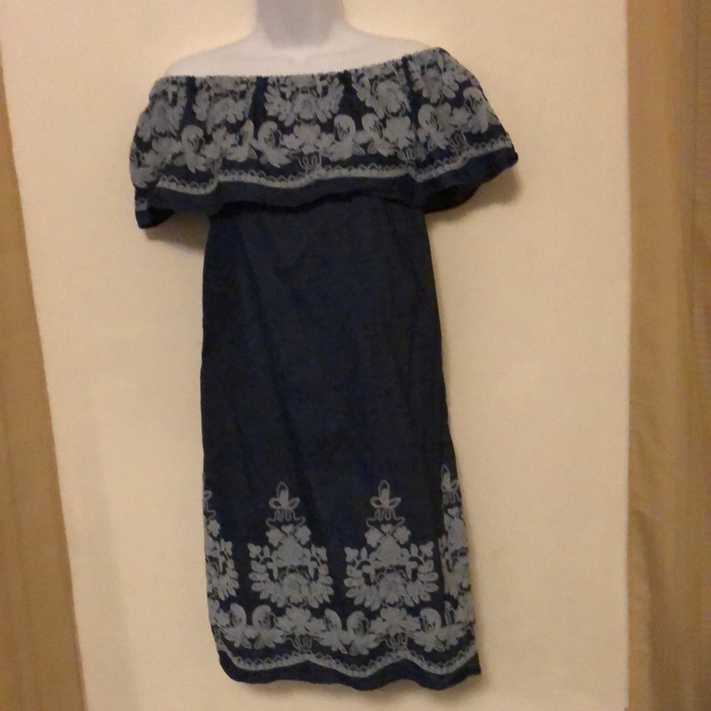 Blue off shoulder dress with embroidery